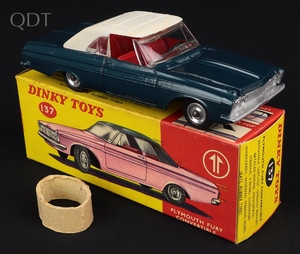 Dinky toys 137 plymouth fury convertible kk532 front