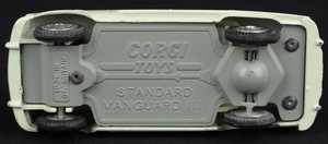 Corgi toys 207 standard vanguard iii saloon kk624 base