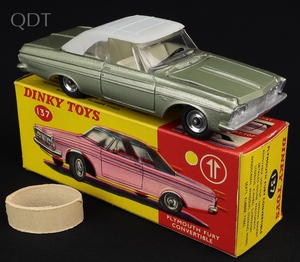 Dinky toys 137 plymouth fury convertible kk638 front