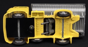 Corgi toys 460 neville cement tipper body erf chassis kk660 base