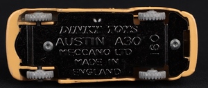 Dinky toys 160 austin a30 saloon kk663 base