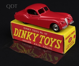 Dinky toys 152 jaguar xk120 coupe kk733 front