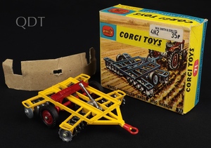 Corgi toys 71 wheel controlled tandem disc harrow kk745 front