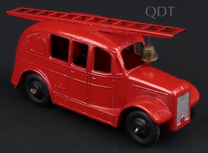 Dinky toys 25h streamlined fire engine  kk897 front