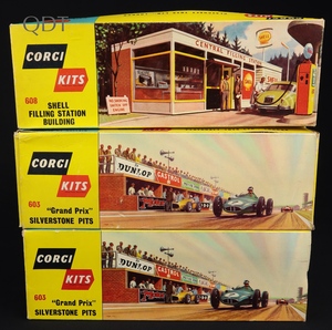 Corgi kits 1 803 808 silverstone shell kk937 front