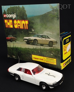 Corgi toys 320 the saint jaguar xjs kk945 front