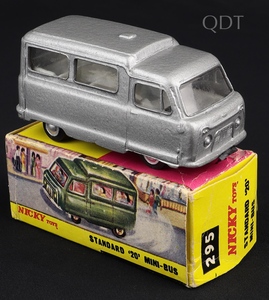 Nicky dinky toys 1 295 standard 20 mini bus kk967 front
