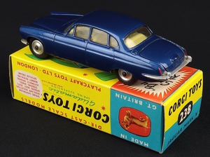 Corgi toys 238 jaguar mark x kk975 back