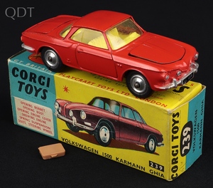 Corgi toys 239 volkswagen 1500 karmann ghia kk979 front