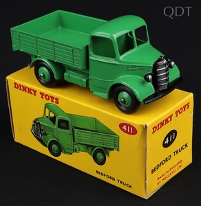 Dinky toys 411 bedford truck kk995 front