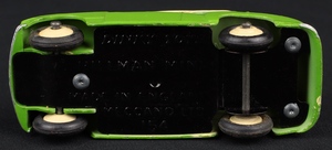 Dinky toys 154 hillman minx saloon ll12 base