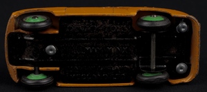 Dinky toys 154 hillman minx saloon ll41 base