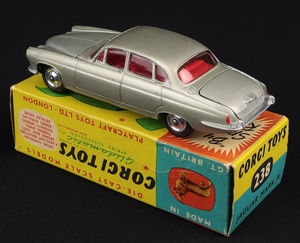 Corgi toys 238 jaguar mark x ll58 back
