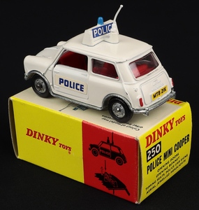 Dinky toys 250 police mini cooper ll88 back