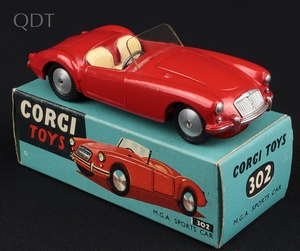 Corgi toys 302 mga sports ll159 front