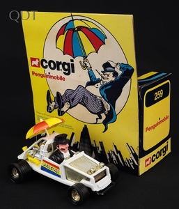 Corgi toys 259 penguinmobile ll169 front
