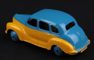 Dinky toys 152 austin devon saloon ll187 back
