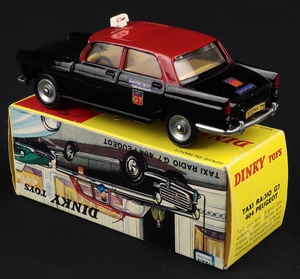 French dinky toys 1400 peugeot radio taxi ll272 back