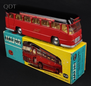 Corgi toys 1120 midland red motorway express coach ll296 front