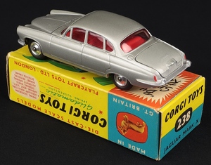 Corgi toys 238 jaguar mark x ll388 back