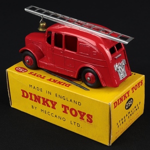 Dinky toys 250 streamlined fire engine ll608 back