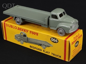 Dublo dinky toys 066 bedford flat truck c357 front