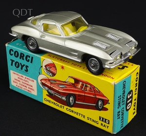 Corgi toys 310 1 chevrolet corvette sting ray ll740 front