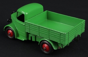 Dinky toys 411 bedford truck ll747 back
