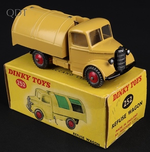 Dinky toys 252 refuse wagon cc823 front