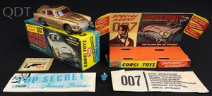 Corgi toys 261 james bond's aston martin ll791 front