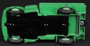 Dinky toys 25w bedford truck ll798 base