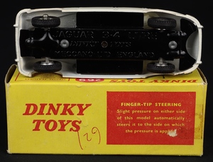 Dinky toys 269 motorway police car ll807 base