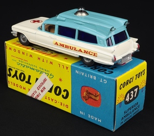 Corgi toys 437 superior ambulance cadillac mm13 back