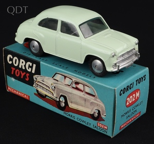 Corgi toys 202m morris cowley saloon mm99 front