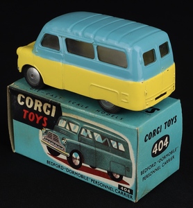 Corgi toys 404 bedford dormobile personnel carrier mm145 back